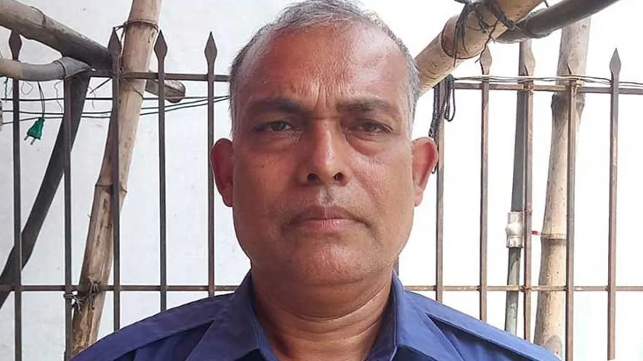 পুলিশ কনস্টেবল আব্দুস ছামাদ। ছবি : কালবেলা