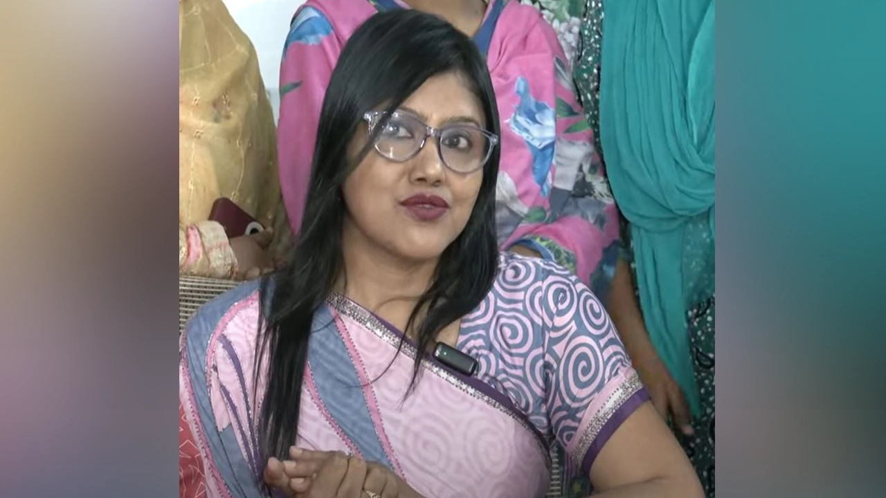 শেখ রুনা খান। ছবি : সংগৃহীত