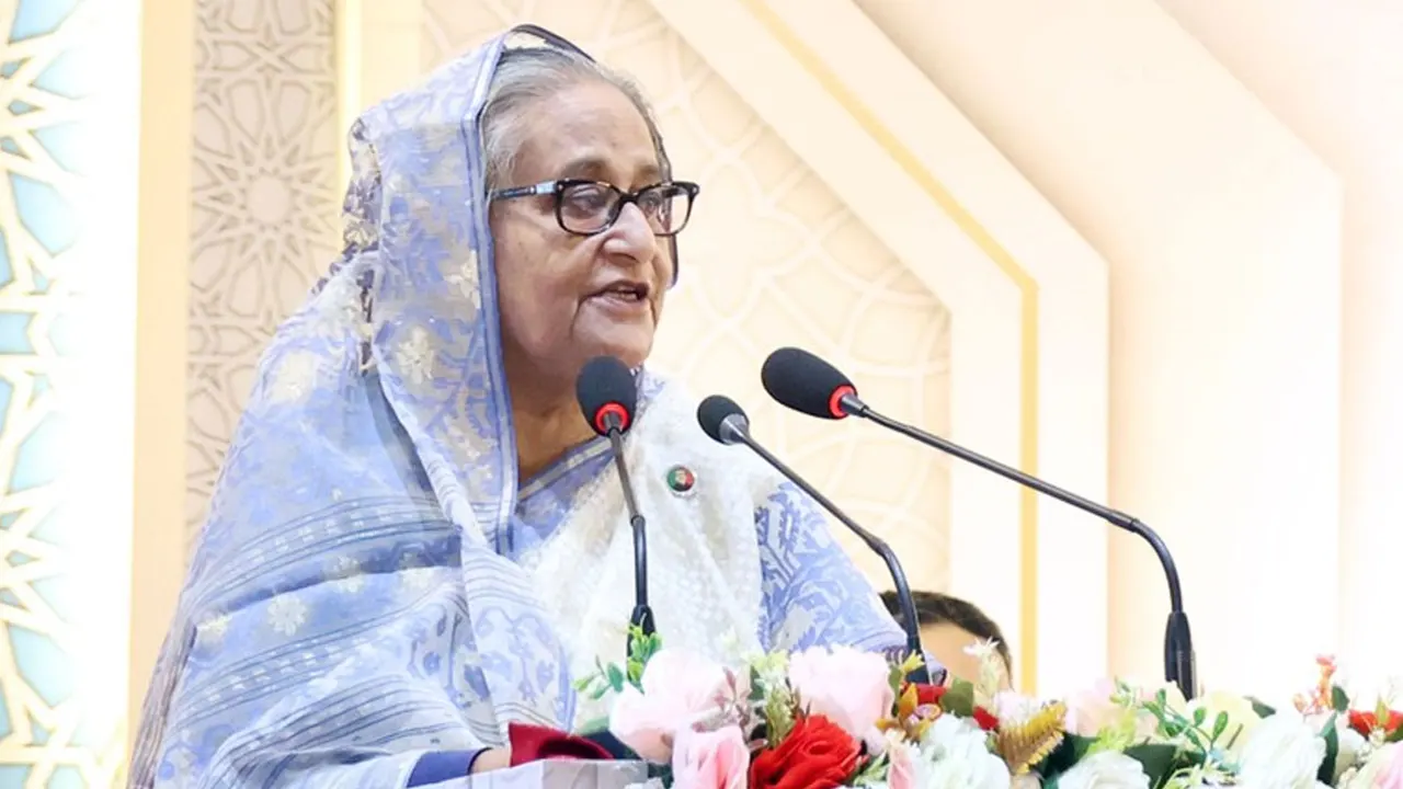 প্রধানমন্ত্রী শেখ হাসিনা। পুরোনো ছবি
