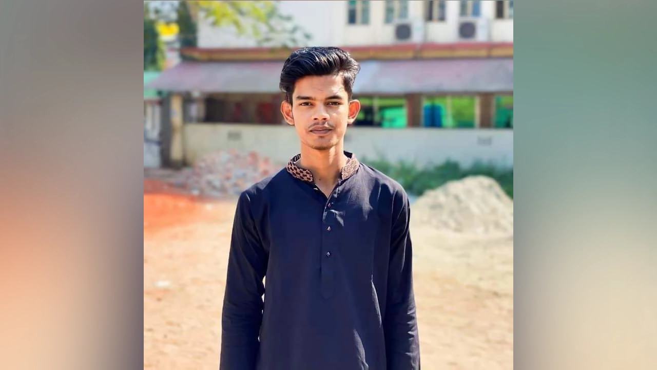 বজ্রপাতে নিহত কলেজছাত্র আরিফুর রহমান রিমন। ছবি : সংগৃহীত