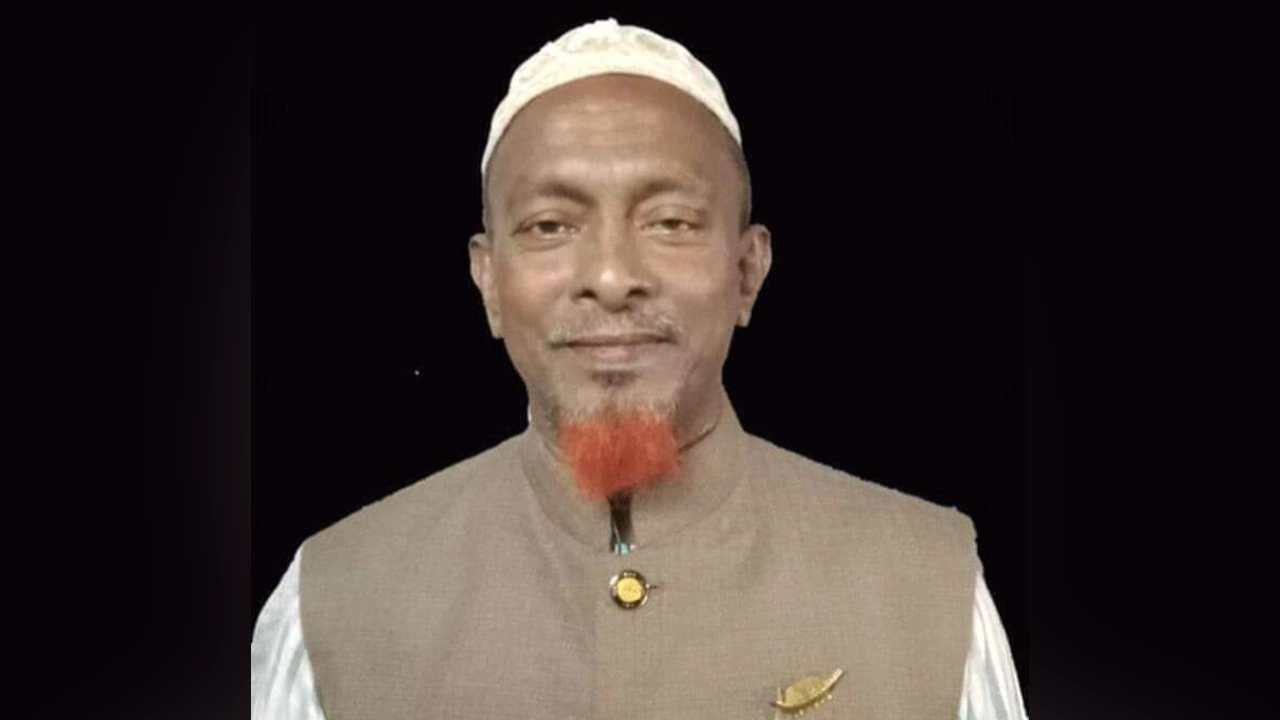 দূর্গাপাশা ইউনিয়ন পরিষদের চেয়ারম্যান হানিফ তালুকদার। ছবি : সংগৃহীত