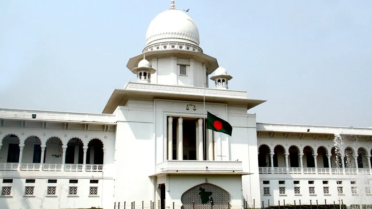 আইনজীবীর সহকারীদের নির্ধারিত পোশাক এবং পরিচয়পত্র ছাড়া আদালত প্রাঙ্গণ ও বিভিন্ন শাখায় প্রবেশ নিষিদ্ধ করেছেন সুপ্রিম কোর্ট প্রশাসন। ছবি : সংগৃহীত