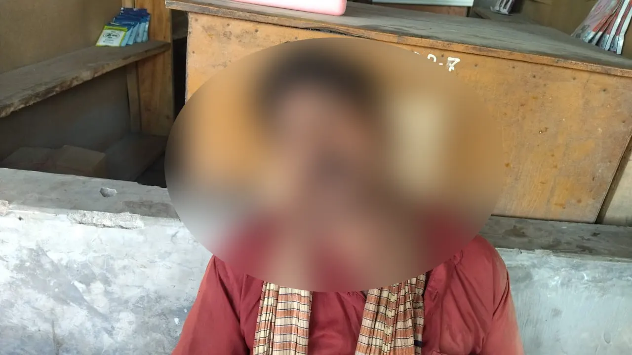 গরু ব্যবসায়ী সানোয়ার হোসেন। ছবি : কালবেলা