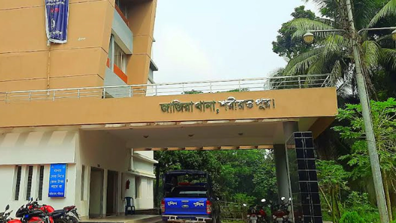 জাজিরা থানা। ছবি : কালবেলা