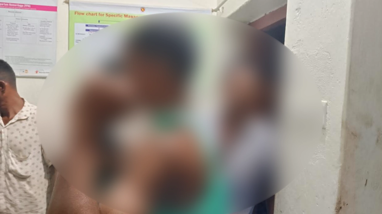 তাহিরপুরে ফুটবল খেলাকে কেন্দ্র করে সংঘর্ষে এক টিমের ১২ জন খেলোয়াড় আহত। ছবি : কালবেলা