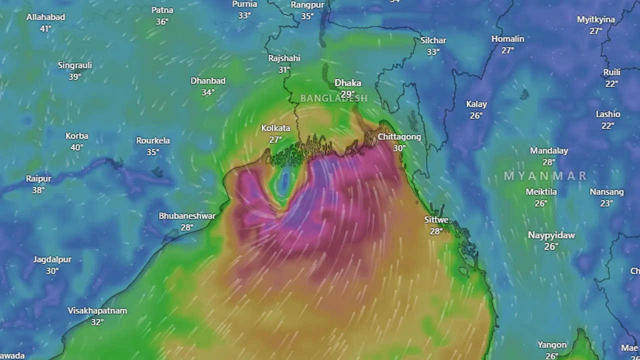 বাংলাদেশের উপকূলের ২০০ কিলোমিটারের মধ্যে চলে এসেছে ঘূর্ণিঝড় ‘রিমাল’। ছবি : উইন্ডি