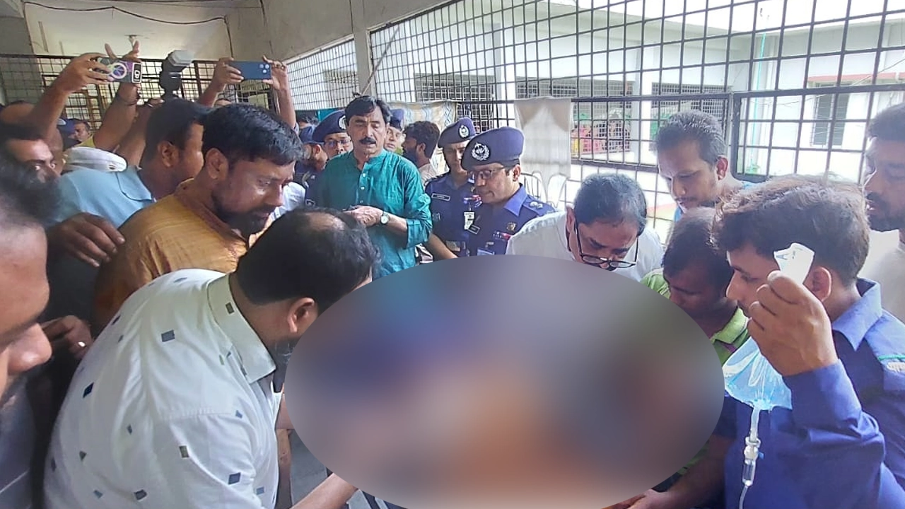উথলী ইউনিয়ন আওয়ামী লীগের সভাপতি আব্দুল হান্নানকে কুপিয়ে জখম করেছে দুর্বৃত্তরা। ছবি : কালবেলা