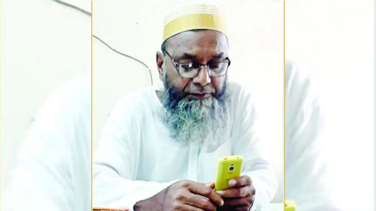 দণ্ডপ্রাপ্ত বিআরটিএ পরিদর্শক আইয়ুব আনসারি। ছবি : কালবেলা