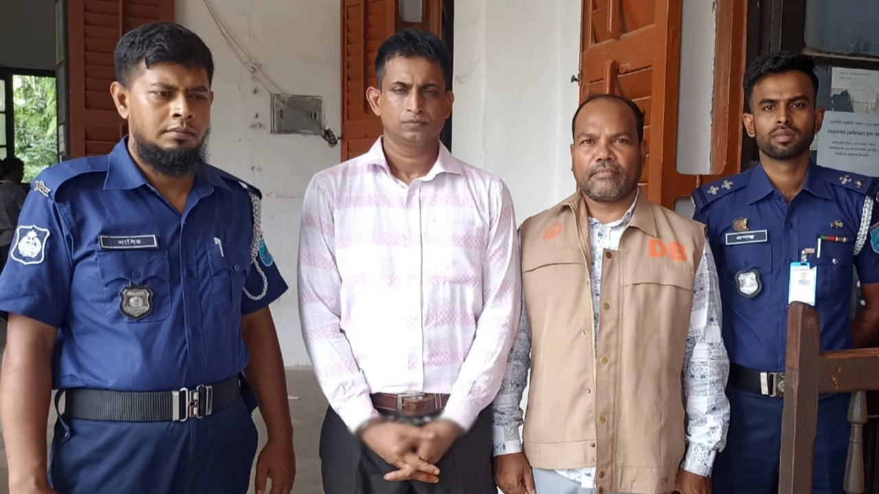 ফরিদপুরে মাদক মামলায় এক পুলিশ কর্মকর্তাকে যাবজ্জীবন সশ্রম কারাদণ্ড। ছবি : কালবেলা