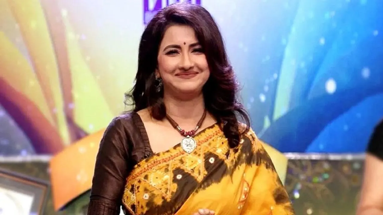 টালিউড অভিনেত্রী রচনা ব্যানার্জী। ছবি : সংগৃহীত