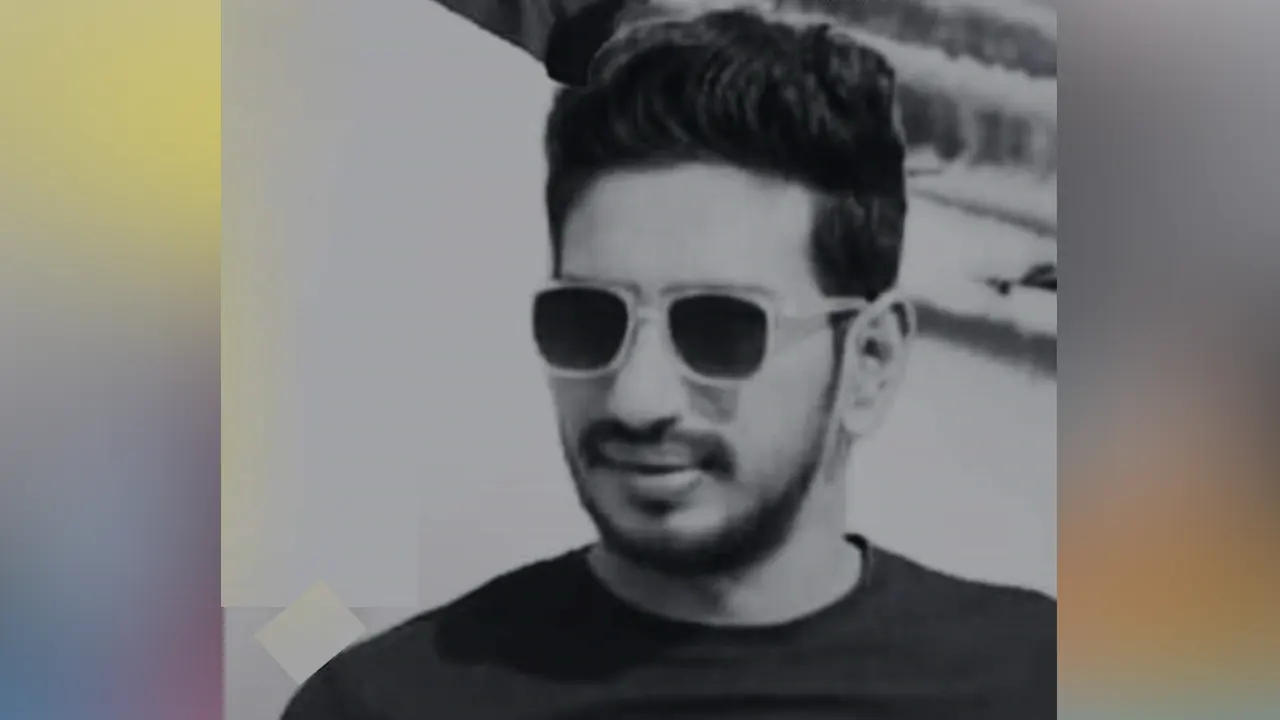 কণ্ঠশিল্পী শরিফুজ্জামান সোহাগ। ছবি : সংগৃহীত