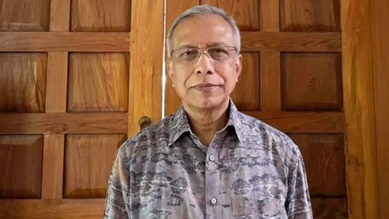 নাঈমুল ইসলাম খান। পুরোনো ছবি