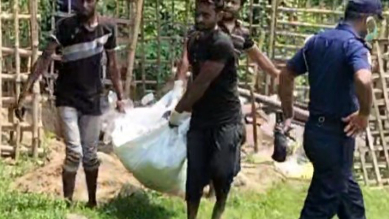 যশোরের চৌগাছায় চার মাস পর কবর থেকে যুবকের লাশ উত্তোলন। ছবি : কালবেলা