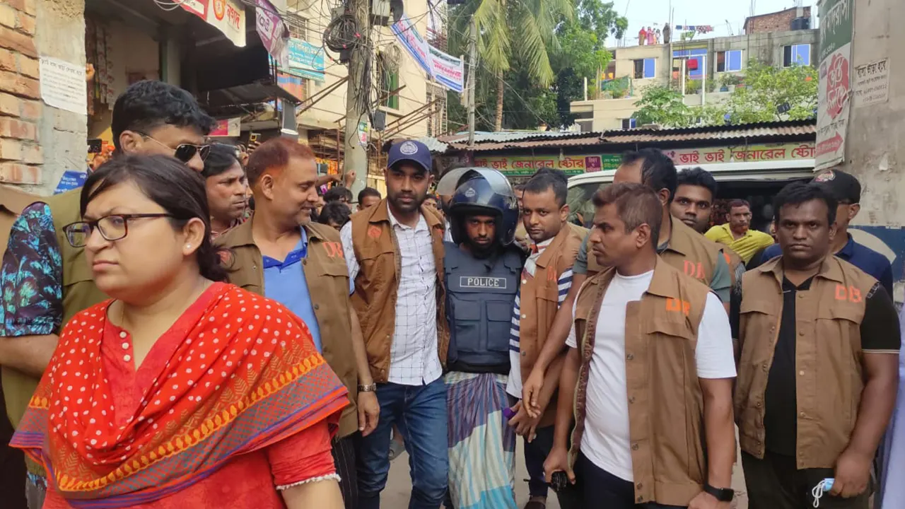 সাইফুল ইসলামকে গ্রেপ্তার করা হয়। ছবি : কালবেলা