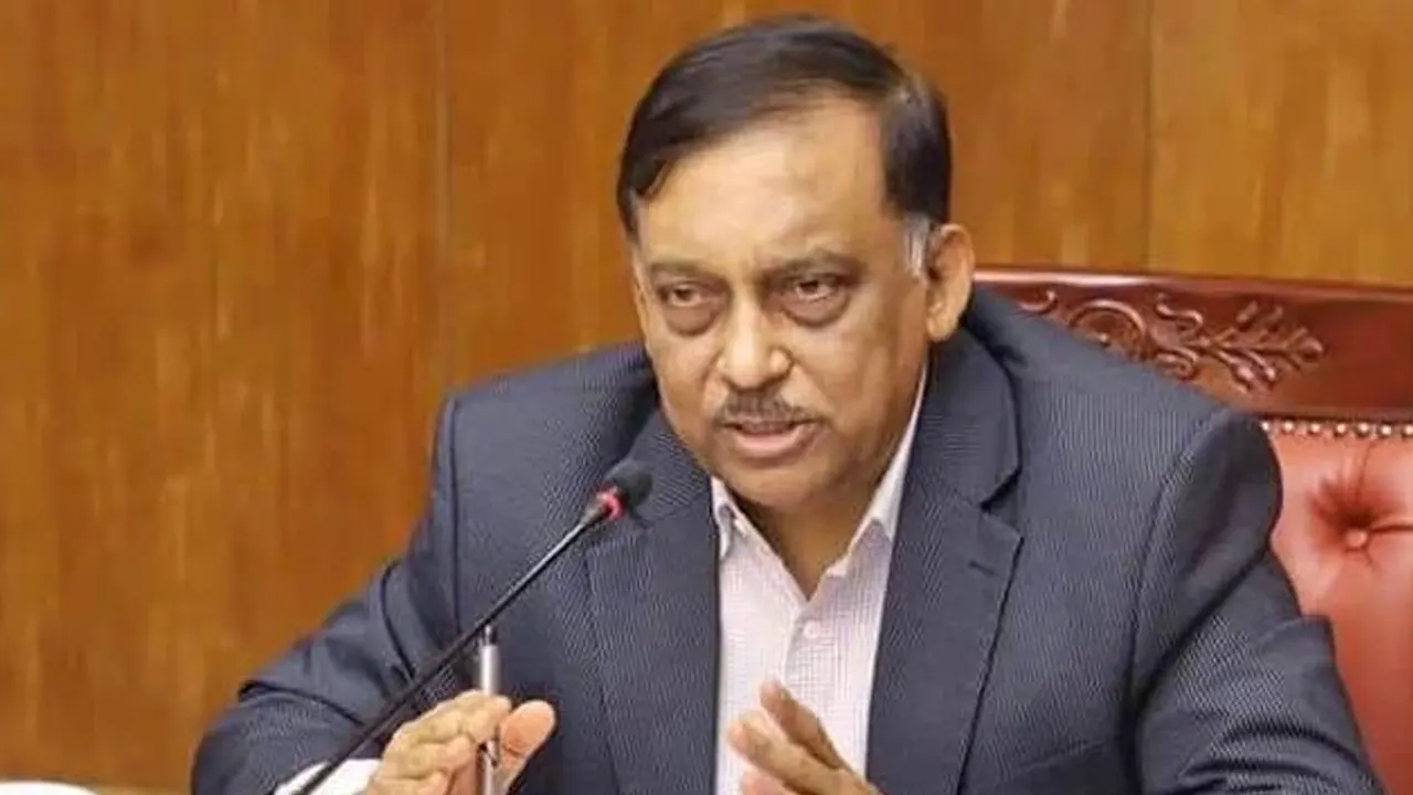 স্বরাষ্ট্রমন্ত্রী আসাদুজ্জামান খান। পুরোনো ছবি