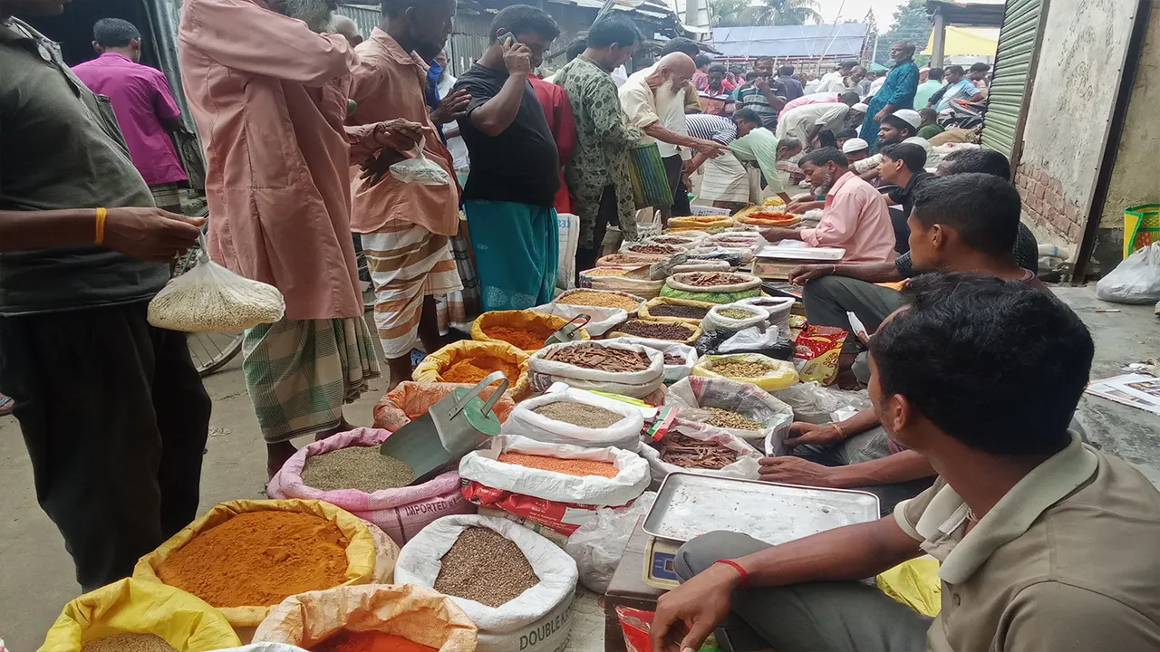 কালীগঞ্জের মসলা বাজার। ছবি : কালবেলা