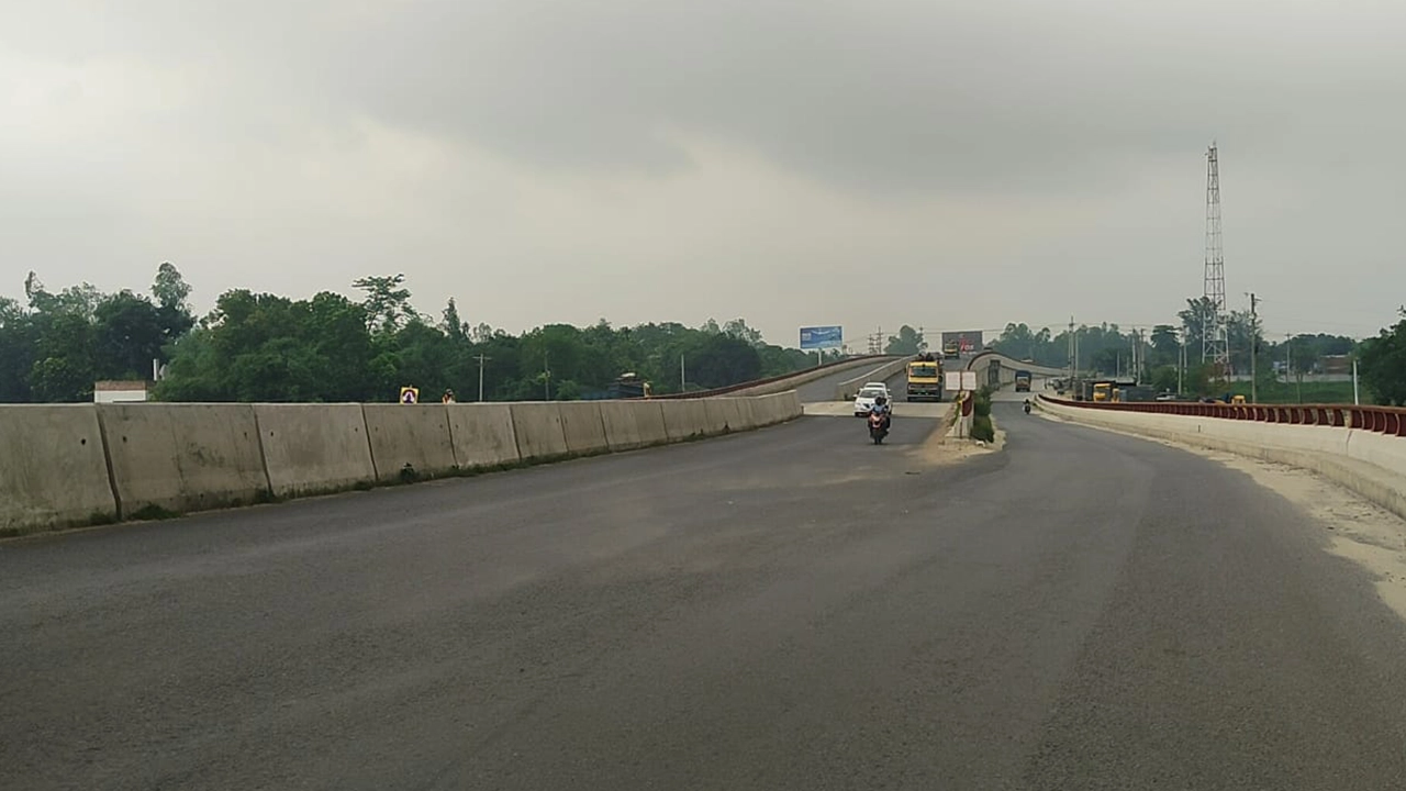 ঈদযাত্রায় ফাঁকা সিরাজগঞ্জ মহাসড়ক। ছবি : কালবেলা