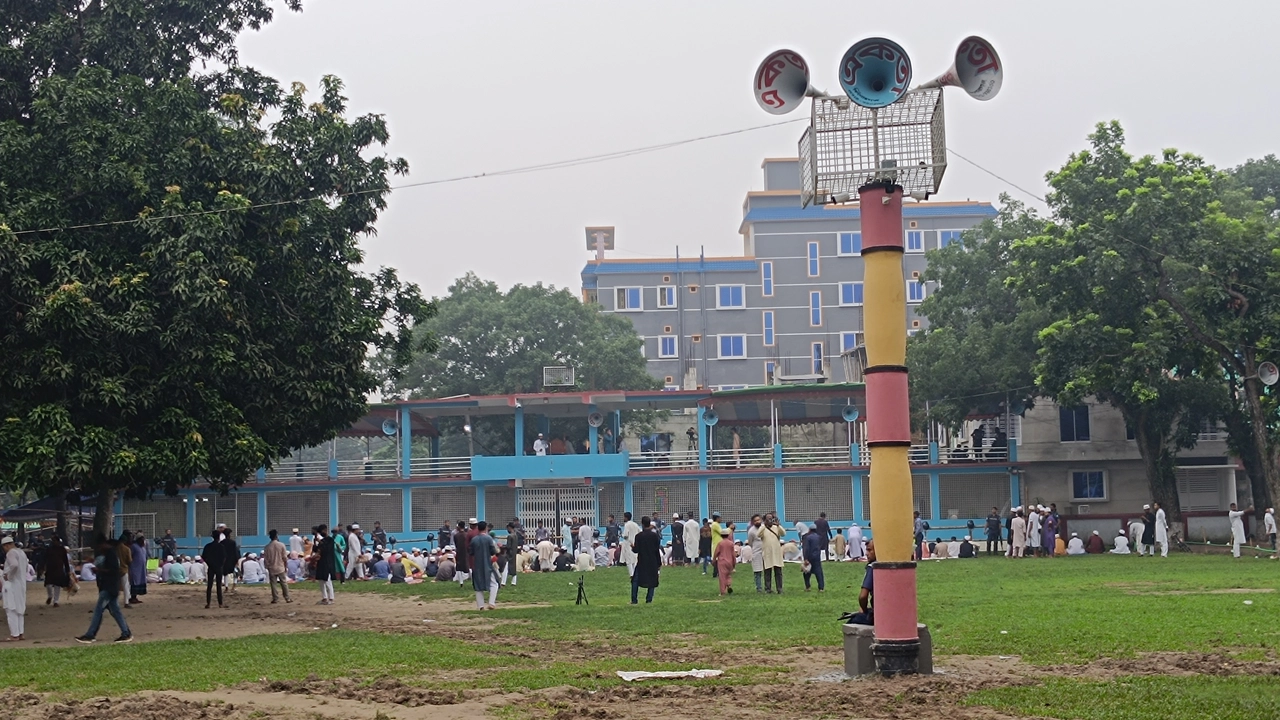 শোলাকিয়া ঈদগাহ ময়দান। ছবি : কালবেলা