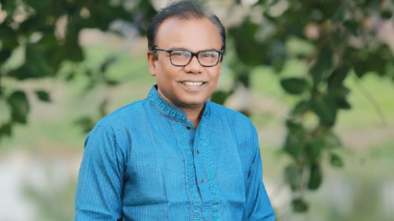 অভিনেতা ও সংগীতশিল্পী ফজলুর রহমান বাবু। ছবি : সংগৃহীত