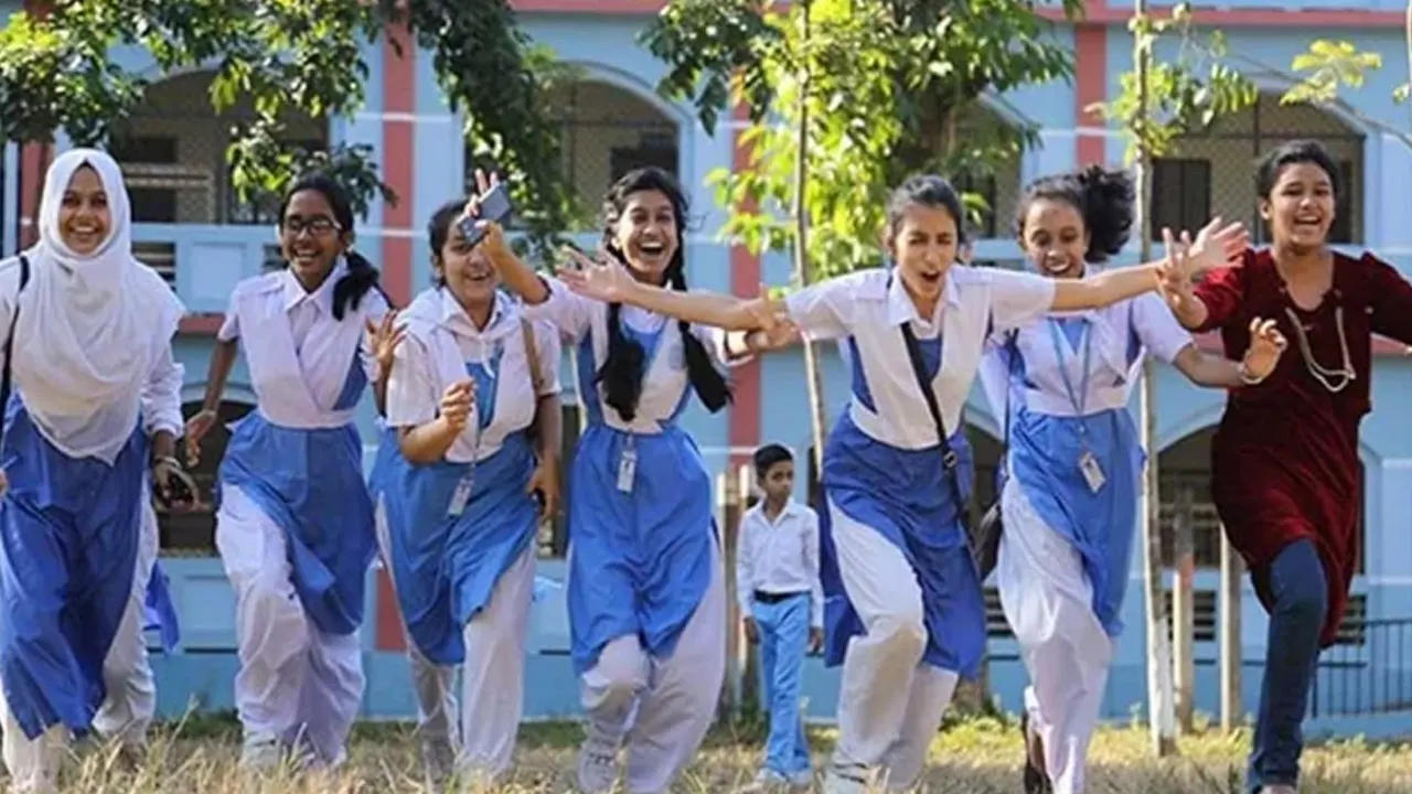 শিক্ষাপ্রতিষ্ঠানে শনিবারের ছুটি বহাল করেছে সরকার। ছবি : সংগৃহীত