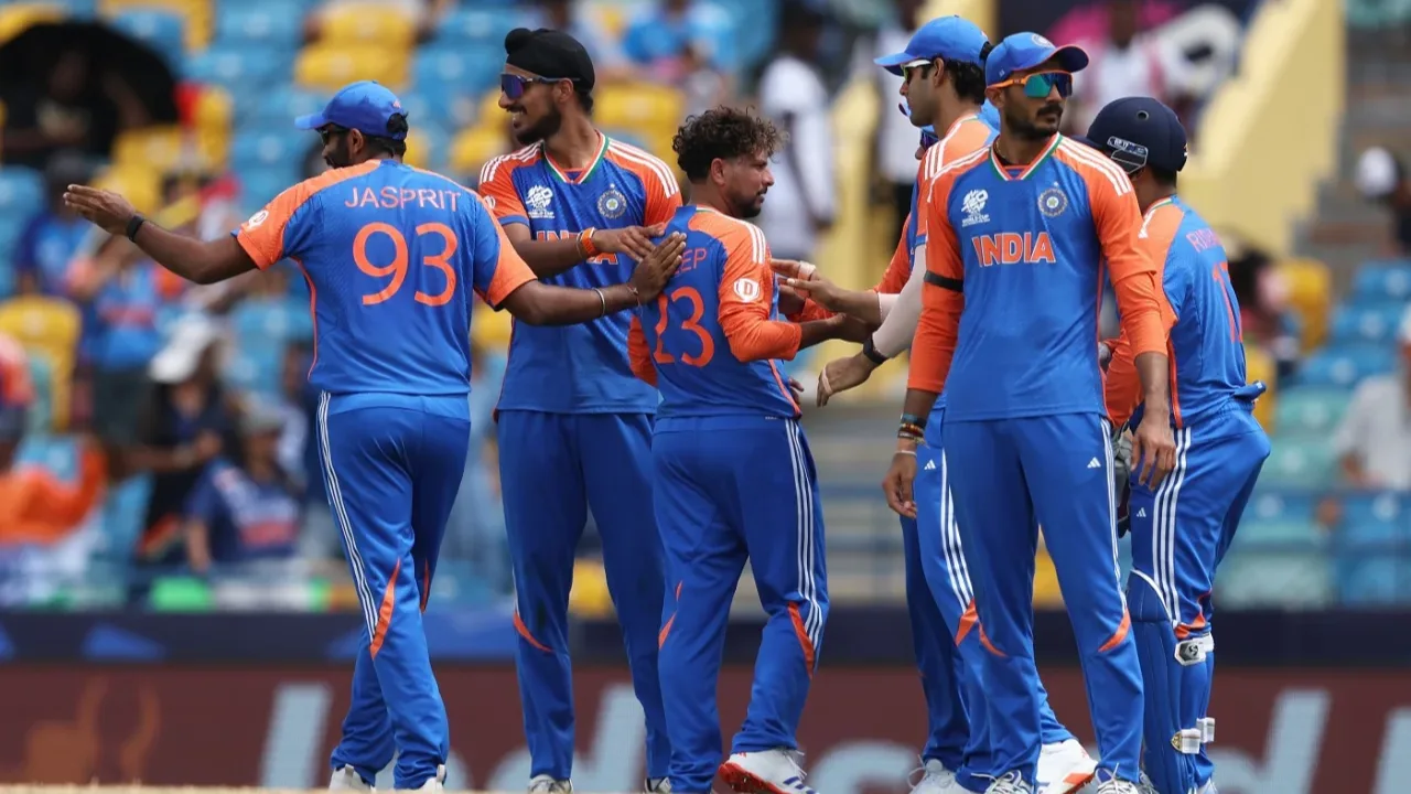 আফগানরা দাড়াতেই পারেনি ভারতের বোলারদের সামনে। ছবি : সংগৃহীত