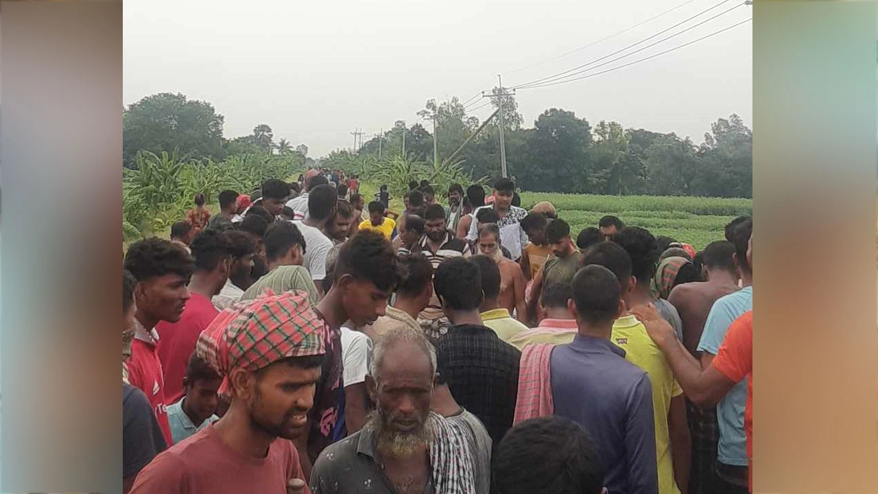 সাদুল্লাপুরের ঘরেরভিটা নামক স্থানে ঢালারচর এক্সপ্রেস ট্রেনে কাটা পড়ে বৃদ্ধার মৃত্যু। ছবি : কালবেলা