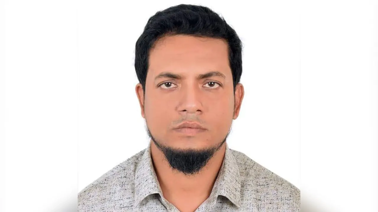 গ্রেপ্তার ইউপি সচিব ইসমাইল হোসেন। ছবি : সংগৃহীত