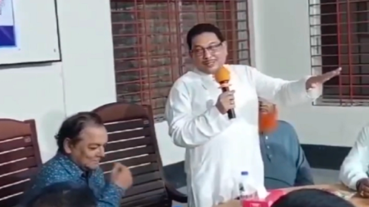 রাসেল ভাইপার মারলেই ৫০ হাজার টাকা পুরস্কার ঘোষণা করেন জেলা আ.লীগের সাধারণ সম্পাদক ইশতিয়াক আরিফ। ছবি : কালবেলা