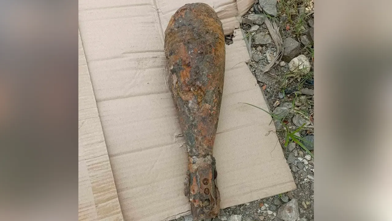 উদ্ধার করা মর্টালশেল। ছবি : কালবেলা