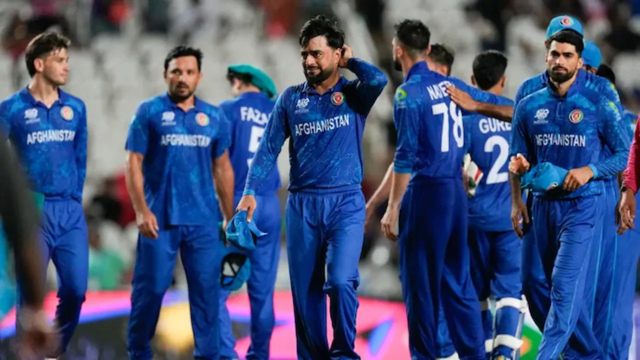 হারের পর দুঃখ ভারাক্রান্ত রশিদ খান। ছবি : সংগৃহীত