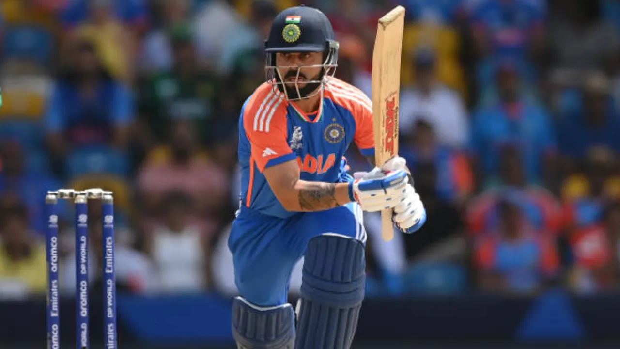 ফাইনালের ফিফটিতে বাবরকে পিছনে ফেললেন কোহলি