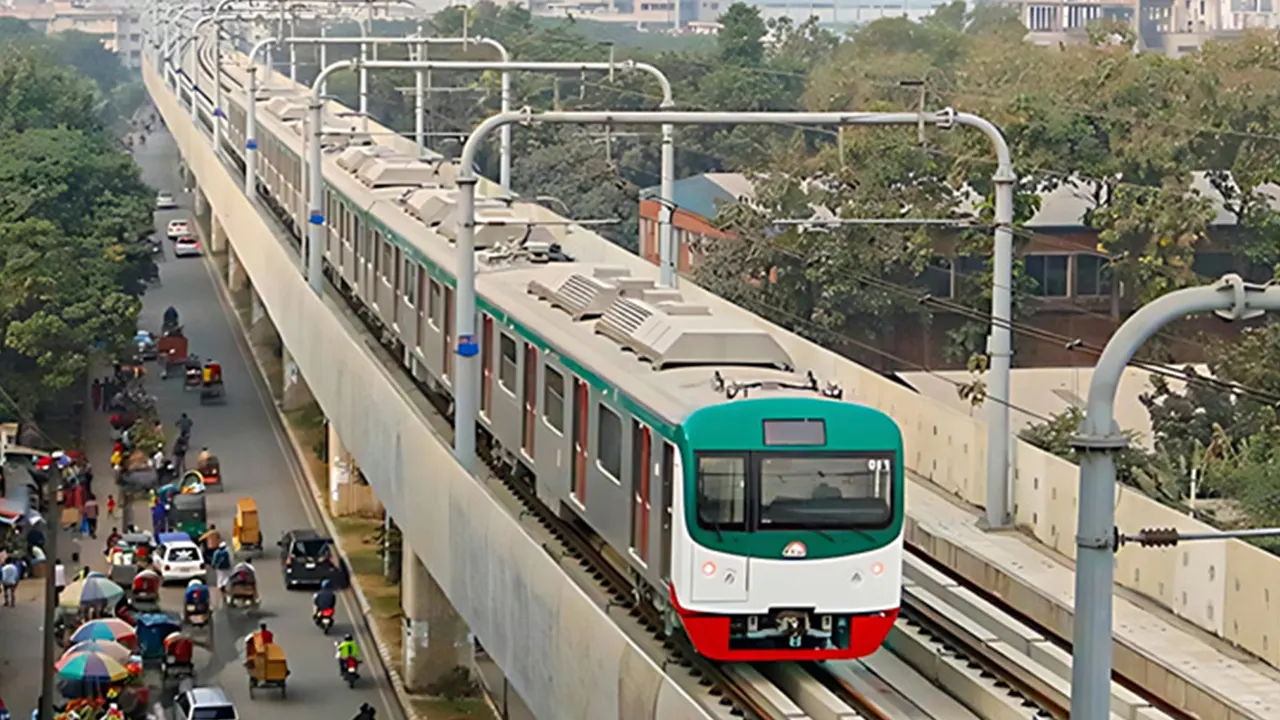 মেট্রোরেলের পুরোনো ছবি