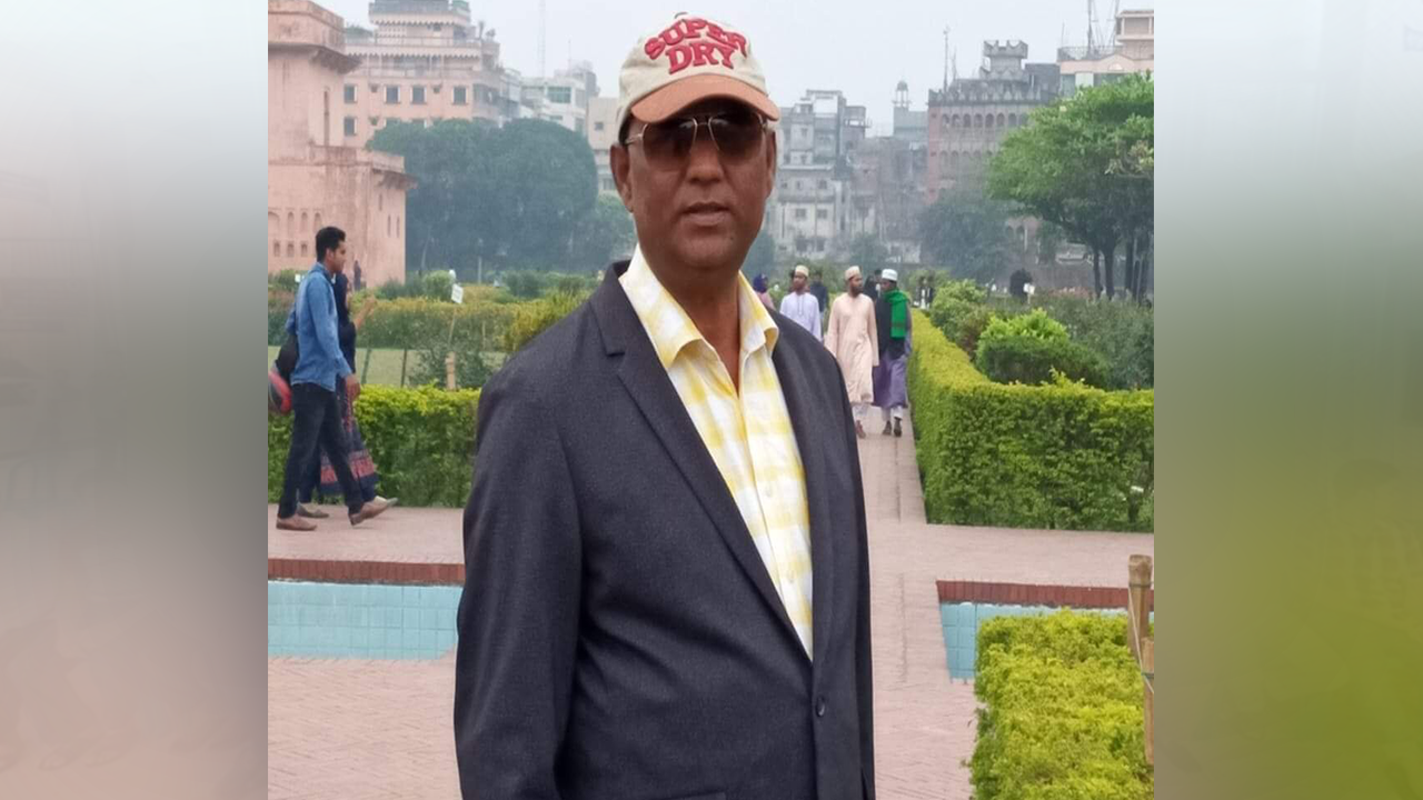 ঝিনাইদহ কুমরাবাড়িয়া ইউনিয়ন পরিষদের সাবেক চেয়ারম্যান ও ইউনিয়ন আ.লীগের সাধারণ সম্পাদক আশরাফুল ইসলাম। ছবি : কালবেলা