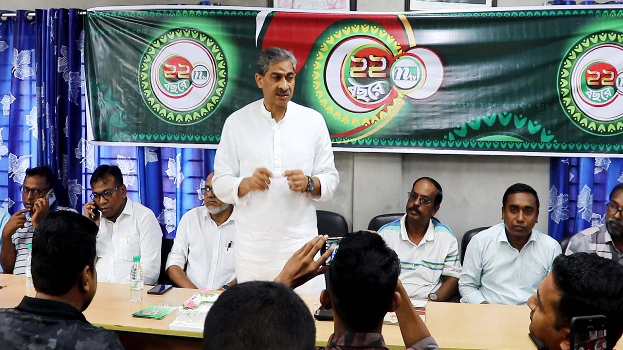 লক্ষ্মীপুর প্রেস ক্লাবে বক্তব্য দেন বিএনপির যুগ্ম মহাসচিব শহীদ উদ্দিন চৌধুরী এ্যানী। ছবি : কালবেলা