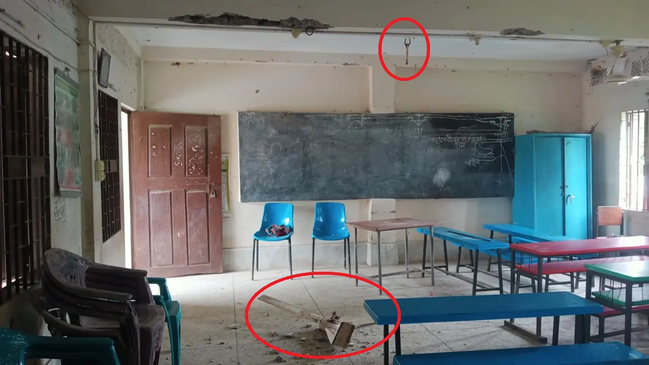 ক্লাস চালাকালে ভেঙে পড়া ফ্যান। ছবি : কালবেলা