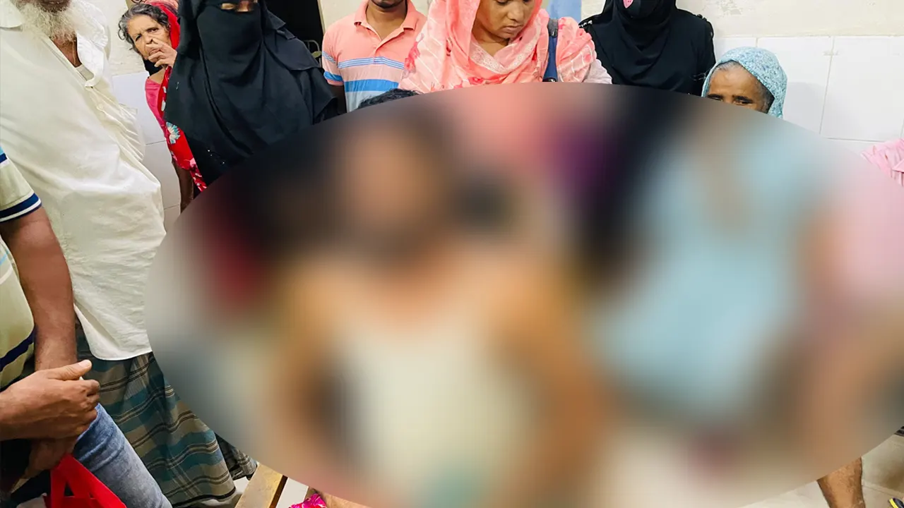 আহতরা উপজেলা স্বাস্থ্য কমপ্লেক্সে চিকিৎসাধীন আছেন। ছবি : কালবেলা