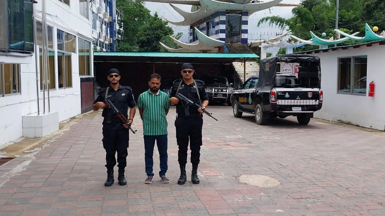 নিহত মামুনের ব্যবসায়িক পার্টনার ও ঘনিষ্ঠ বন্ধু মো. শাহেদ হোসেন। ছবি : কালবেলা