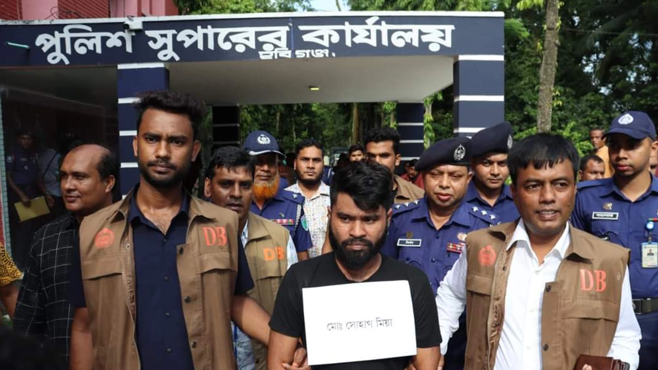 গ্রেপ্তারকৃত সোহাগ মিয়া। ছবি : কালবেলা
