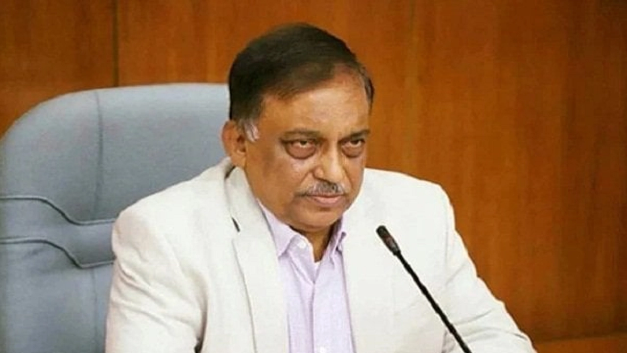 স্বরাষ্ট্রমন্ত্রী আসাদুজ্জামান খান। পুরোনো ছবি