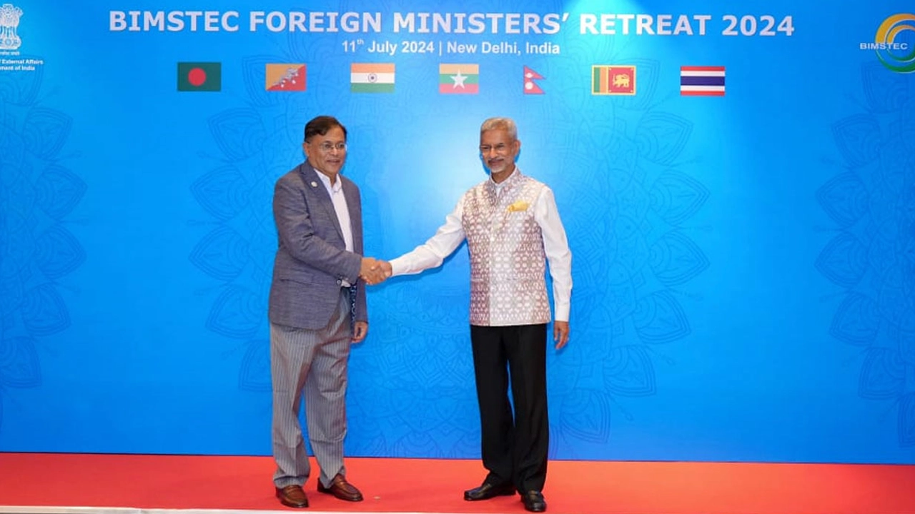 পররাষ্ট্রমন্ত্রী ড. হাছান মাহমুদের সঙ্গে বৈঠক করেছেন ভারতের পররাষ্ট্রমন্ত্রী এস জয়শঙ্কর। ছবি : সংগৃহীত