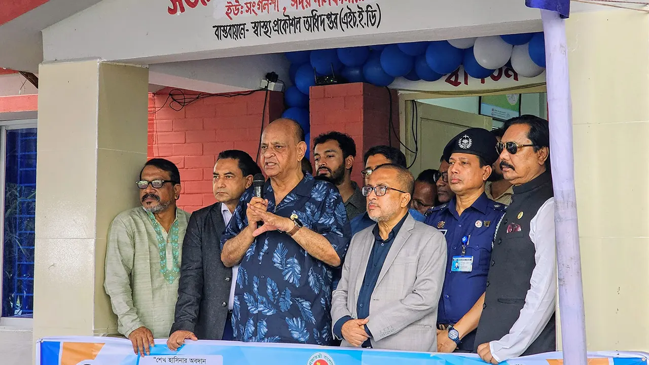 স্বাস্থ্য ও পরিবারকল্যাণ মন্ত্রী ডা. সামন্ত লাল সেন। ছবি : কালবেলা