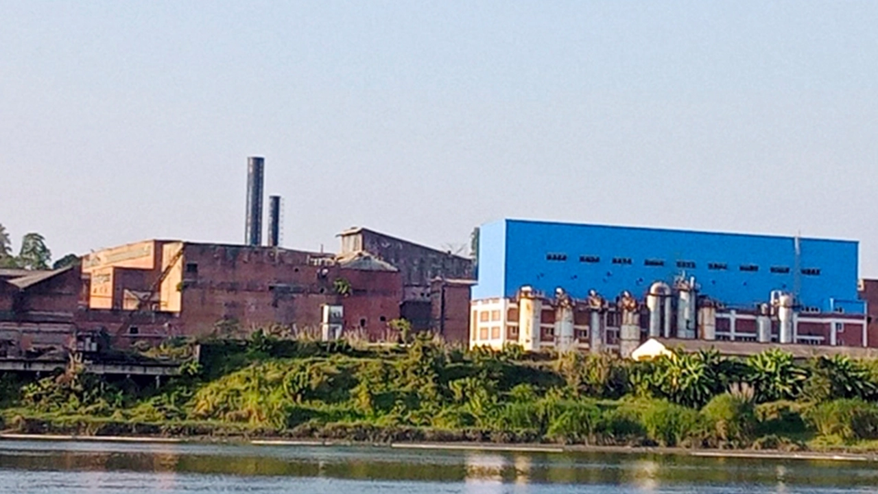 কর্ণফুলী পেপার মিলস। ছবি : কালবেলা