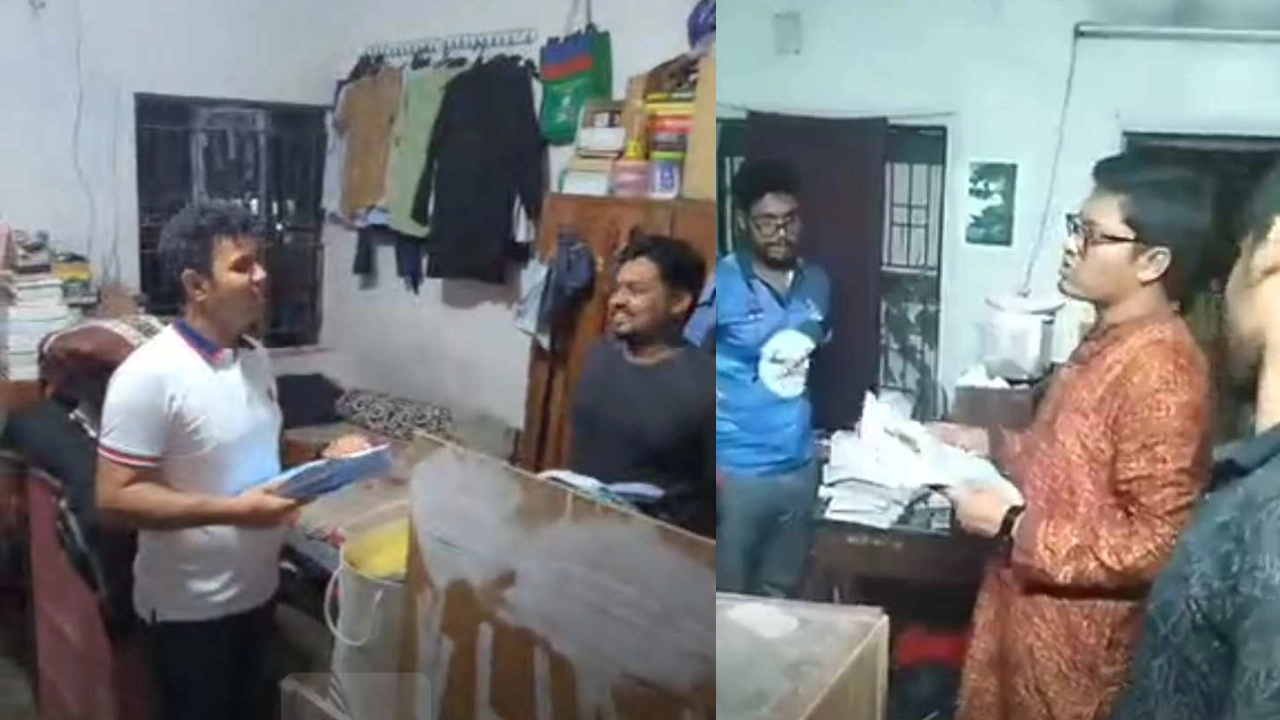 ঢাবির হলে হলে লিফলেট বিতরণ করছেন ছাত্রলীগের কেন্দ্রীয় কমিটির সভাপতি সাদ্দাম হোসেন ও সাধারণ সম্পাদক শেখ ওয়ালী আসিফ ইনান। ছবি : ভিডিও থেকে সংগৃহীত