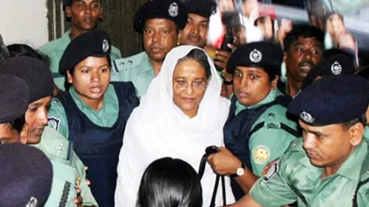 প্রধানমন্ত্রী শেখ হাসিনা। পুরোনো ছবি