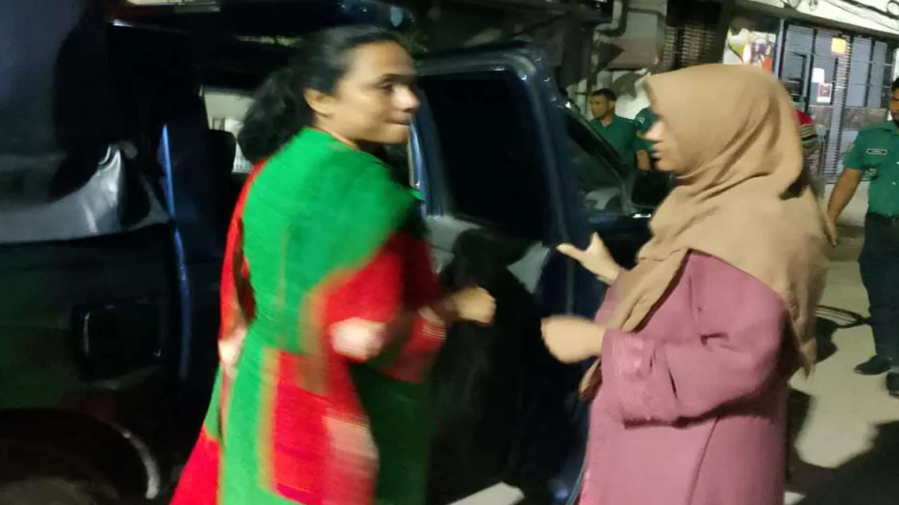 গ্রেপ্তারে পুলিশের অভিযান। ছবি : কালবেলা