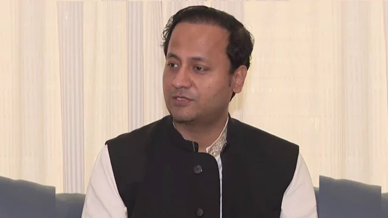 শিক্ষামন্ত্রী মহিবুল হাসান চৌধুরী। পুরোনো ছবি