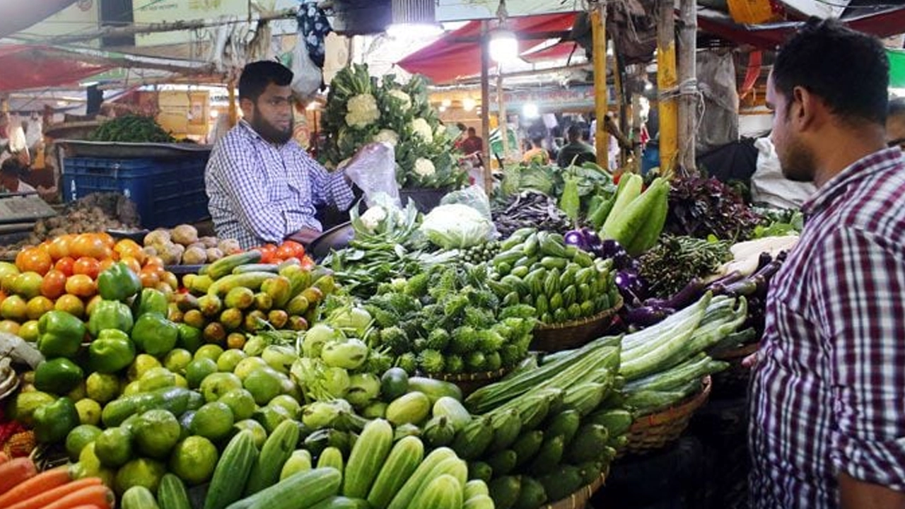 সবজি বাজার। পুরোনো ছবি
