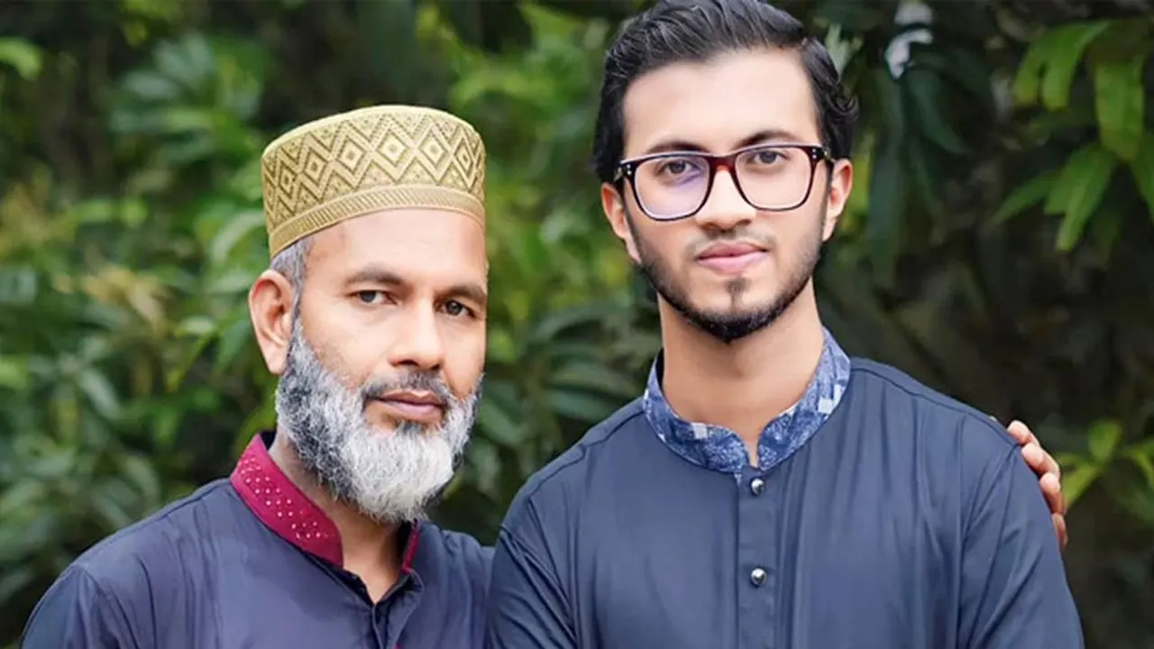 আবেদ আলী ও তার ছেলে সিয়াম। ছবি : সংগৃহীত