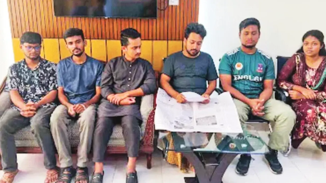ছয় সমন্বয়ক। পুরোনো ছবি