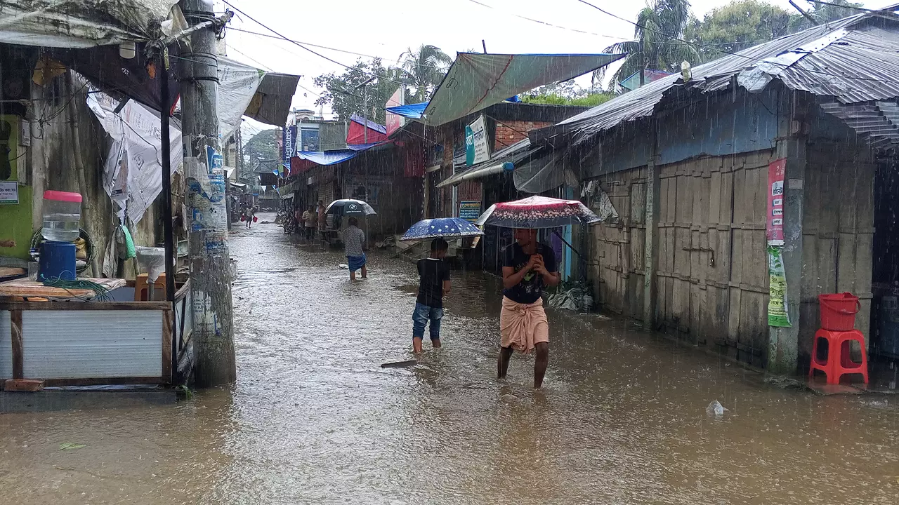 লামা বাজার বন্যার পানিতে প্লাবিত ও নিচু এলাকার ছবি। ছবি : কালবেলা